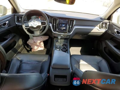 Zdjęcie 8 z 11 samochodu: 2020 VOLVO S60 T5 MOMENTUM VIN:7JR102FK3LG043124 - miniatura