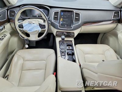 Zdjęcie 8 z 13 samochodu: 2019 VOLVO XC90 T5 MOMENTUM VIN:YV4102CK5K1438522 - miniatura