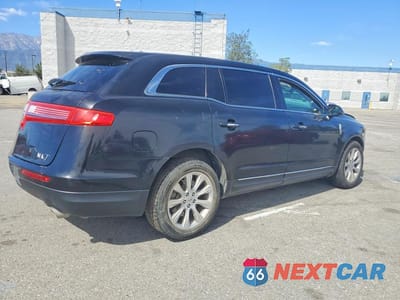 Trzecie zdjęcie samochodu z tyłu: 2016 LINCOLN MKT VIN:2LMHJ5FK4GBL00395 - miniatura