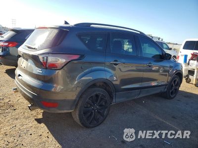 Trzecie zdjęcie samochodu z tyłu: 2018 FORD ESCAPE SE VIN:1FMCU0GD9JUC06708 - miniatura