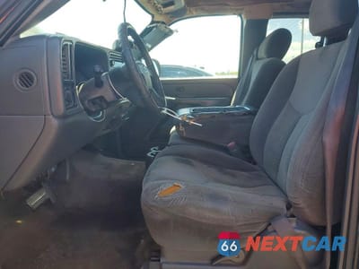 Zdjęcie 7 z 11 samochodu: 2004 CHEVROLET SILVERADO C1500 VIN:1GCEC19V84Z165295 - miniatura