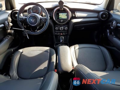 Zdjęcie 8 z 12 samochodu: 2020 MINI COOPER VIN:WMWXU7C00L2L99473 - miniatura