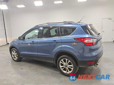 Drugie zdjęcie samochodu z przodu: 2018 FORD ESCAPE SE VIN:1FMCU9GD8JUC66340 - miniatura