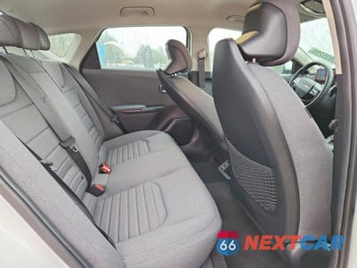 Zdjęcie 10 z 12 samochodu: 2025 KIA K4 EX VIN:3KPFU4DE0SE208269 - miniatura