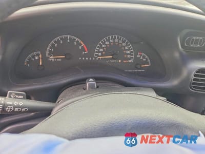 Zdjęcie 9 z 12 samochodu: 2002 PONTIAC GRAND PRIX GT VIN:1G2WP52K42F291348 - miniatura