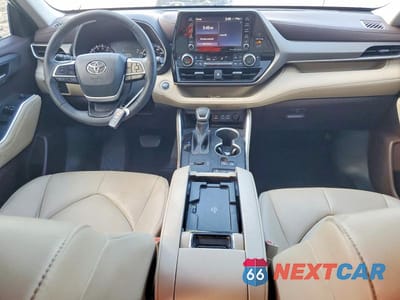Zdjęcie 8 z 13 samochodu: 2022 TOYOTA HIGHLANDER XLE VIN:5TDGZRAH5NS128560 - miniatura