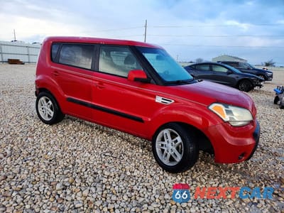 Czwarte zdjęcie samochodu z boku: 2011 KIA SOUL + VIN:KNDJT2A27B7218552 - miniatura