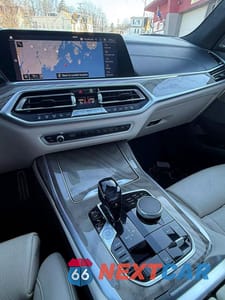 Zdjęcie 8 z 15 samochodu: 2019 BMW X7 XDRIVE50I VIN:5UXCX4C54KLB39719 - miniatura