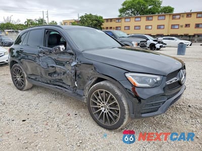 Czwarte zdjęcie samochodu z boku: 2022 MERCEDES-BENZ GLC 300 VIN:W1N0G8DBXNV372003 - miniatura