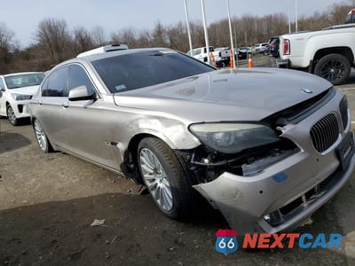 Czwarte zdjęcie samochodu z boku: 2010 BMW 750 LI XDRIVE VIN:WBAKC8C5XAC430220 - miniatura