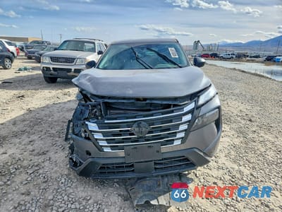 Piąte zdjęcie samochodu w środku: 2024 NISSAN ROGUE S VIN:5N1BT3AB3RC758729 - miniatura