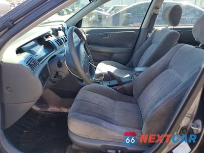 Zdjęcie 7 z 11 samochodu: 1999 TOYOTA CAMRY LE VIN:JT2BG22K0X0309517 - miniatura