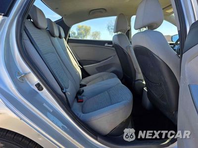 Zdjęcie 6 z 11 samochodu: 2016 HYUNDAI ACCENT SE VIN:KMHCT4AE8GU980565 - miniatura