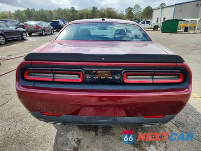 Zdjęcie 6 z 11 samochodu: 2018 DODGE CHALLENGER SXT VIN:2C3CDZAG8JH333050 - miniatura