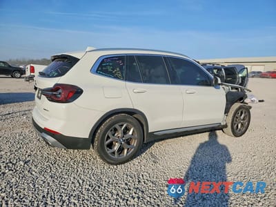 Trzecie zdjęcie samochodu z tyłu: 2022 BMW X3 SDRIVE30I VIN:5UX43DP05N9M96467 - miniatura