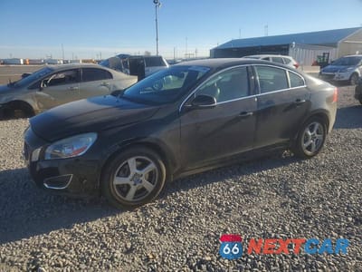 2013 VOLVO S60 T5 YV1612FH7D2233183 - główne zdjęcie licytacji z USA - miniatura