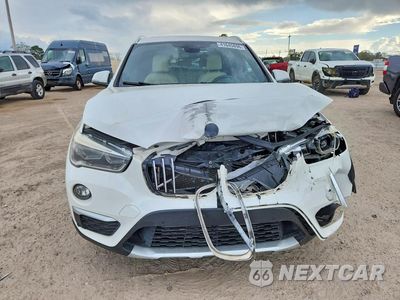 Piąte zdjęcie samochodu w środku: 2017 BMW X1 XDRIVE28I VIN:WBXHT3C36H5F83633 - miniatura