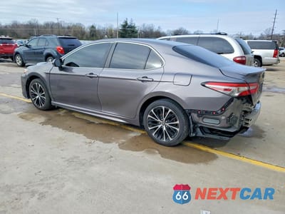 Drugie zdjęcie samochodu z przodu: 2018 TOYOTA CAMRY SE VIN:4T1B11HK2JU141840 - miniatura