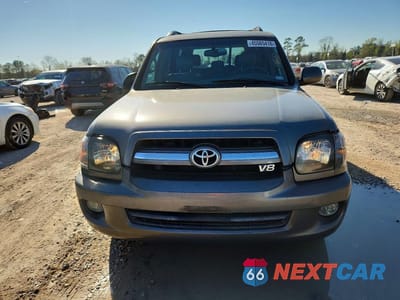 Piąte zdjęcie samochodu w środku: 2005 TOYOTA SEQUOIA LIMITED VIN:5TDBT48A05S234910 - miniatura