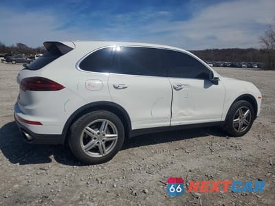 Trzecie zdjęcie samochodu z tyłu: 2016 PORSCHE CAYENNE VIN:WP1AA2A28GKA37646 - miniatura