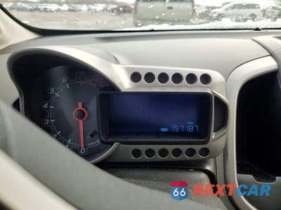 Zdjęcie 9 z 11 samochodu: 2014 CHEVROLET SONIC LT VIN:1G1JC5SH8E4175679 - miniatura