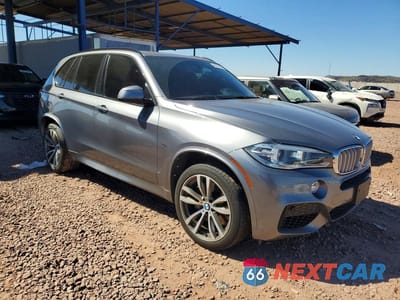 Czwarte zdjęcie samochodu z boku: 2015 BMW X5 XDRIVE50I VIN:5UXKR6C55F0J73870 - miniatura