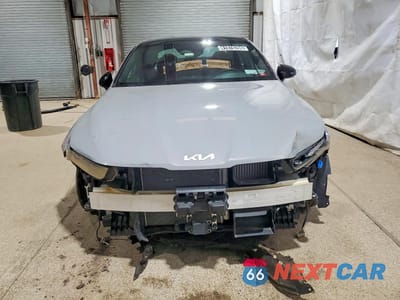 Piąte zdjęcie samochodu w środku: 2024 KIA K5 GT-LINE VIN:5XXG64J27RG236743 - miniatura