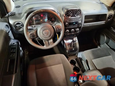 Zdjęcie 8 z 12 samochodu: 2011 JEEP COMPASS SPORT VIN:1J4NF1FB5BD244736 - miniatura