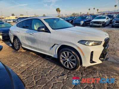 Czwarte zdjęcie samochodu z boku: 2026 BMW X6 M60I VIN:5UX43EX05T9344658 - miniatura