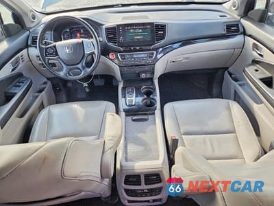 Zdjęcie 8 z 14 samochodu: 2019 HONDA PILOT TOURING VIN:5FNYF5H64KB003267 - miniatura