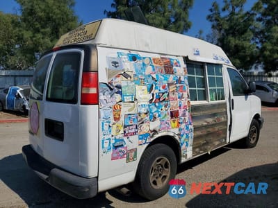 Trzecie zdjęcie samochodu z tyłu: 2007 CHEVROLET EXPRESS 1500 FOOD TRUCK VIN:1GCFG15X571250811 - miniatura
