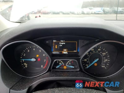 Zdjęcie 9 z 12 samochodu: 2016 FORD FOCUS SE VIN:1FADP3F24GL268636 - miniatura