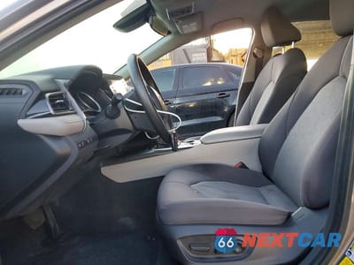 Zdjęcie 7 z 13 samochodu: 2022 TOYOTA CAMRY HYBRID LE VIN:4T1C31AK3NU574744 - miniatura