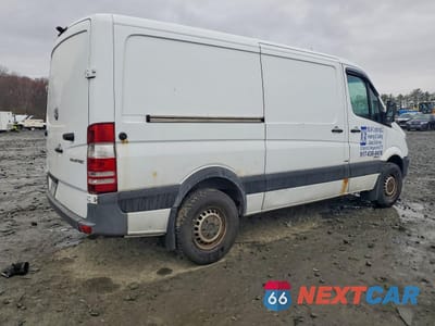 Trzecie zdjęcie samochodu z tyłu: 2014 MERCEDES-BENZ SPRINTER 2500 VIN:WD3PE7CC6E5835572 - miniatura