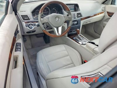 Zdjęcie 8 z 12 samochodu: 2013 MERCEDES-BENZ E 350 VIN:WDDKK5KF9DF183487 - miniatura