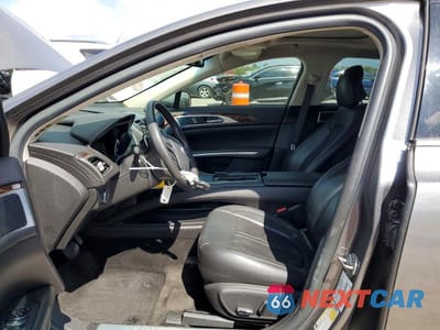 Zdjęcie 7 z 12 samochodu: 2014 LINCOLN MKZ VIN:3LN6L2GK0ER812664 - miniatura