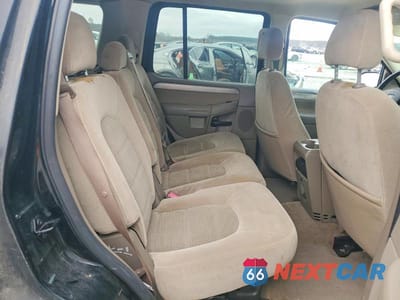 Zdjęcie 11 z 13 samochodu: 2004 FORD EXPLORER XLT VIN:1FMZU63K34UC32033 - miniatura