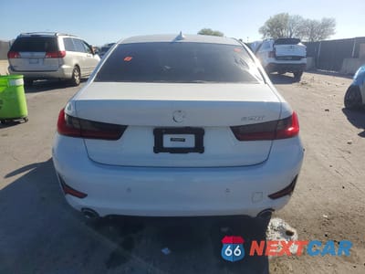 Zdjęcie 6 z 12 samochodu: 2019 BMW 330I VIN:WBA5R1C50KAK12741 - miniatura