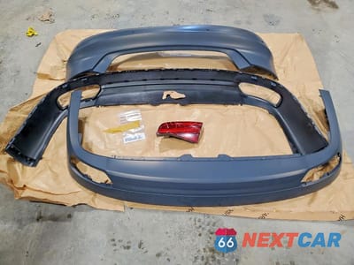 Zdjęcie 12 z 12 samochodu: 2016 AUDI A8 QUATTRO VIN:WAUK3AFD2GN020549 - miniatura