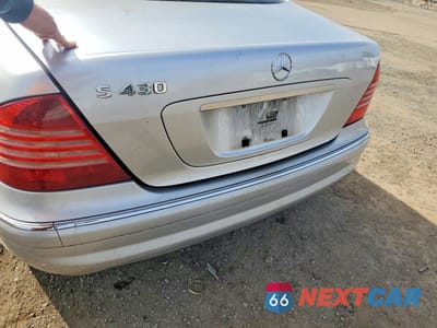 Zdjęcie 12 z 13 samochodu: 2006 MERCEDES-BENZ S VIN:WDBNG70J26A462385 - miniatura
