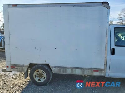 Zdjęcie 11 z 14 samochodu: 2011 GMC SAVANA CUTAWAY G3500 VIN:1GDY72BA5B1905374 - miniatura