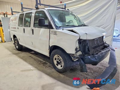 Czwarte zdjęcie samochodu z boku: 2017 GMC SAVANA VIN:1GTW7AFF4H1108439 - miniatura