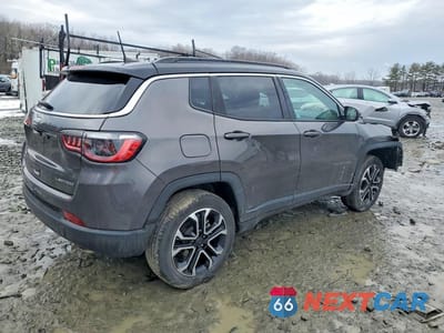 Trzecie zdjęcie samochodu z tyłu: 2022 JEEP COMPASS LIMITED VIN:3C4NJDCB0NT231305 - miniatura