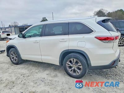 Drugie zdjęcie samochodu z przodu: 2015 TOYOTA HIGHLANDER XLE VIN:5TDKKRFH1FS064834 - miniatura