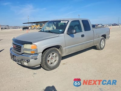 2005 GMC NEW SIERRA C1500 2GTEC19V051210921 - główne zdjęcie licytacji z USA - miniatura