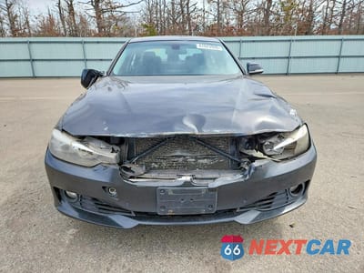 Piąte zdjęcie samochodu w środku: 2013 BMW 328 XI SULEV VIN:WBA3B5C59DF593451 - miniatura