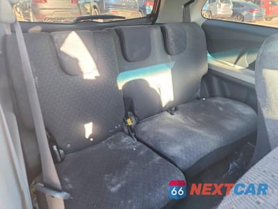 Zdjęcie 10 z 11 samochodu: 2010 TOYOTA YARIS BASE VIN:JTDJT4K39A5293055 - miniatura