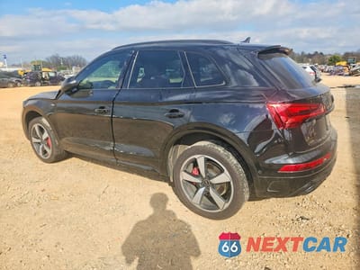 Drugie zdjęcie samochodu z przodu: 2024 AUDI Q5 PRESTIGE 45 VIN:WA1FAAFY4R2110877 - miniatura