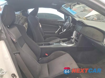 Zdjęcie 7 z 12 samochodu: 2017 TOYOTA 86 BASE VIN:JF1ZNAA19H8710894 - miniatura