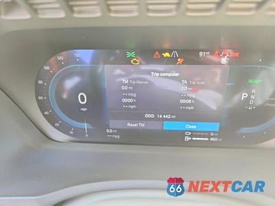 Zdjęcie 9 z 12 samochodu: 2025 VOLVO XC90 PLUS VIN:YV4H60PE4S1316384 - miniatura